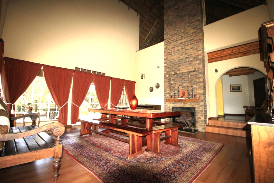 7 Bedroom Property for Sale in Glen Austin Gauteng
