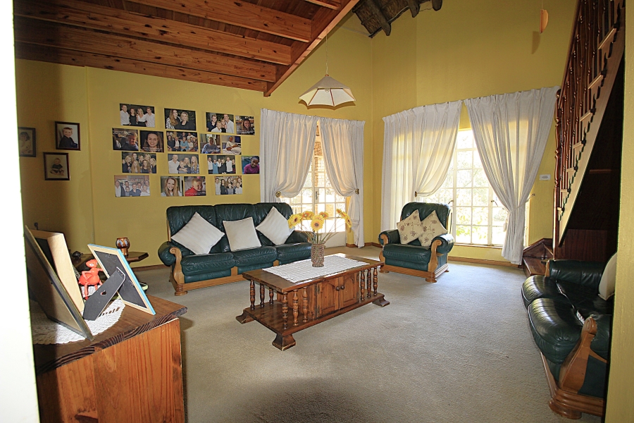 7 Bedroom Property for Sale in Glen Austin Gauteng