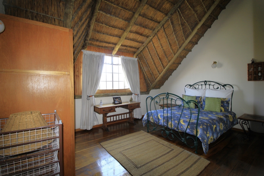 7 Bedroom Property for Sale in Glen Austin Gauteng