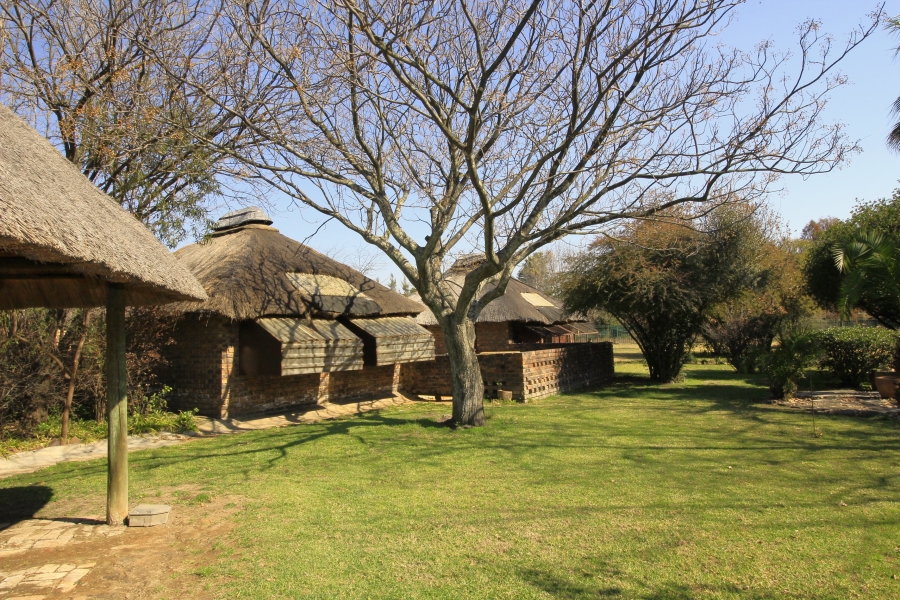 7 Bedroom Property for Sale in Glen Austin Gauteng