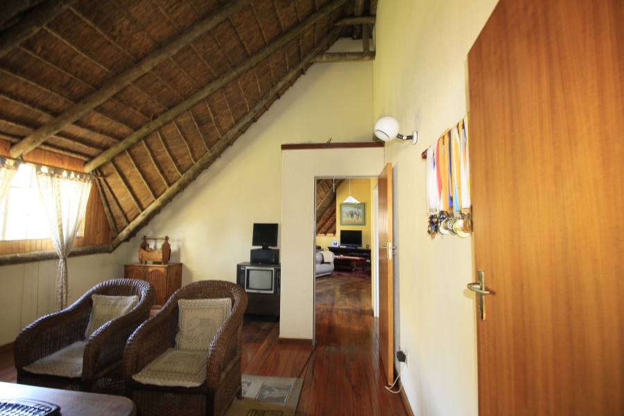 7 Bedroom Property for Sale in Glen Austin Gauteng