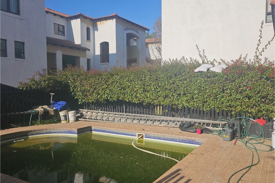 2 Bedroom Property for Sale in Erand Gardens Gauteng
