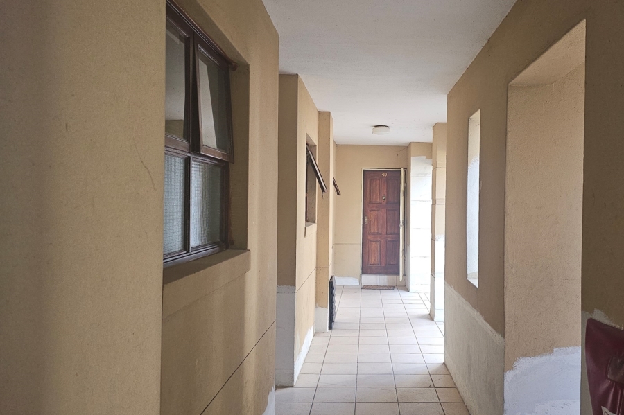 2 Bedroom Property for Sale in Erand Gardens Gauteng
