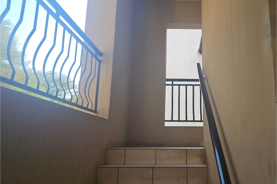 2 Bedroom Property for Sale in Erand Gardens Gauteng