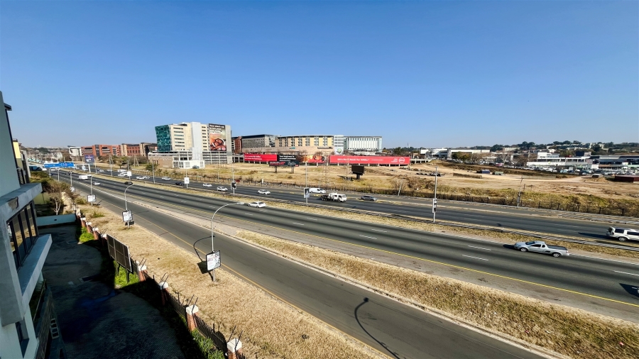 To Let commercial Property for Rent in Waverley Gauteng