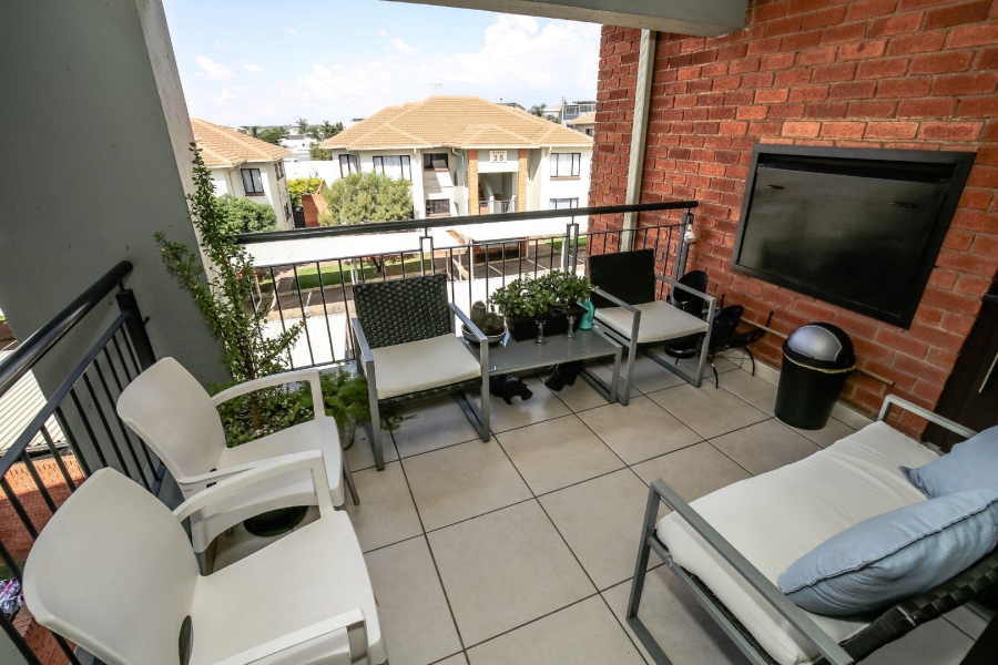To Let 2 Bedroom Property for Rent in Greenstone Hill Gauteng