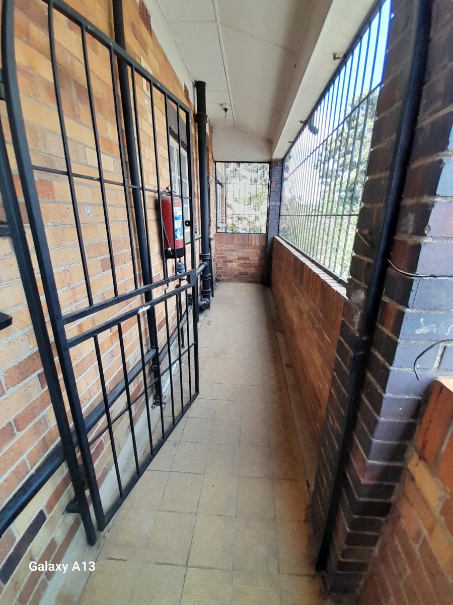 To Let 0 Bedroom Property for Rent in Rosettenville Gauteng