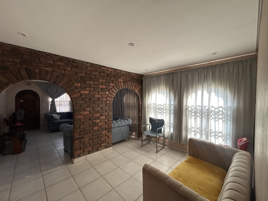 4 Bedroom Property for Sale in Soshanguve M Gauteng