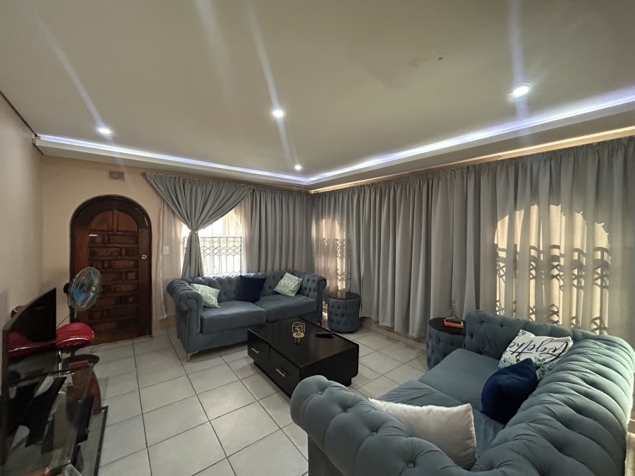 4 Bedroom Property for Sale in Soshanguve M Gauteng