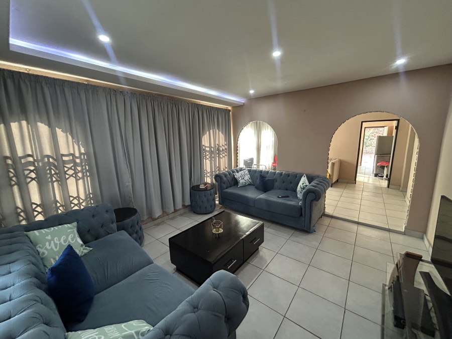 4 Bedroom Property for Sale in Soshanguve M Gauteng