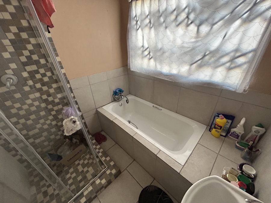 4 Bedroom Property for Sale in Soshanguve M Gauteng