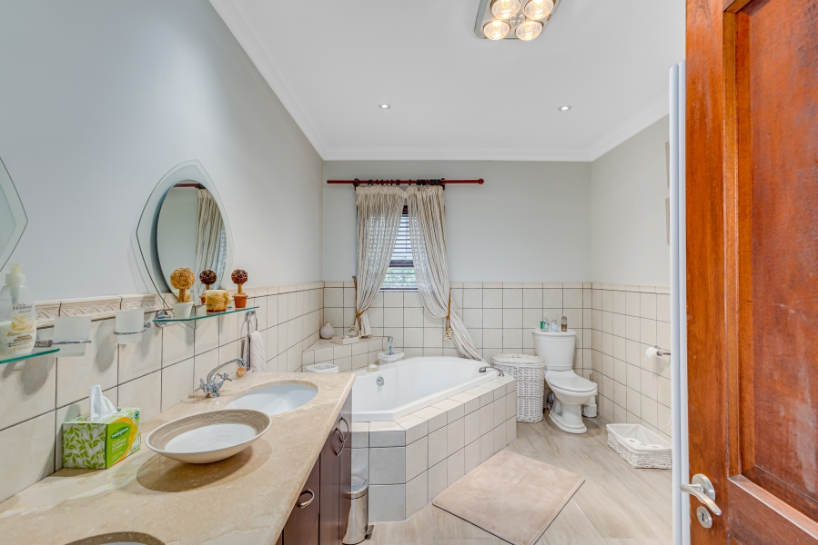 3 Bedroom Property for Sale in Kyalami Estates Gauteng