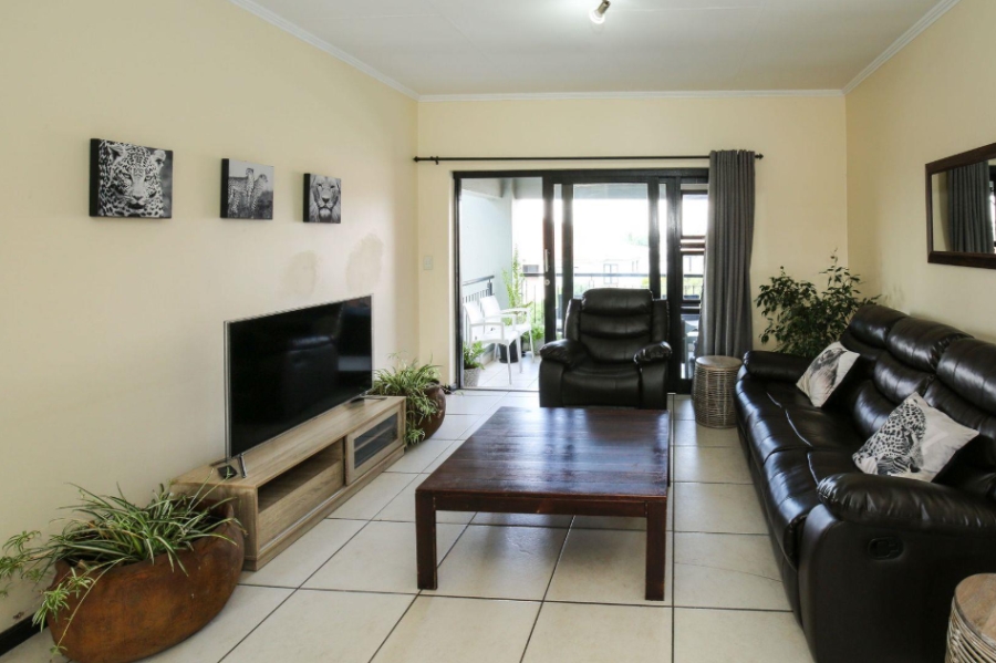 To Let 2 Bedroom Property for Rent in Greenstone Hill Gauteng