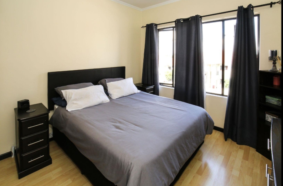 To Let 2 Bedroom Property for Rent in Greenstone Hill Gauteng