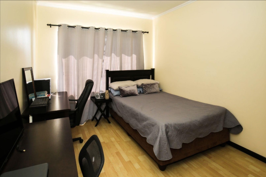 To Let 2 Bedroom Property for Rent in Greenstone Hill Gauteng