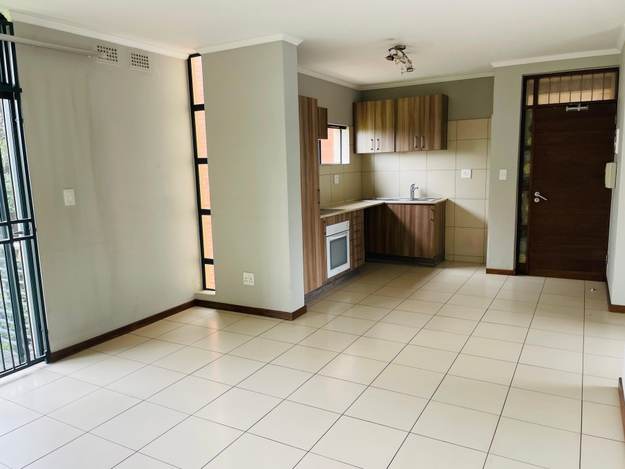 To Let 2 Bedroom Property for Rent in Jackal Creek Golf Estate Gauteng