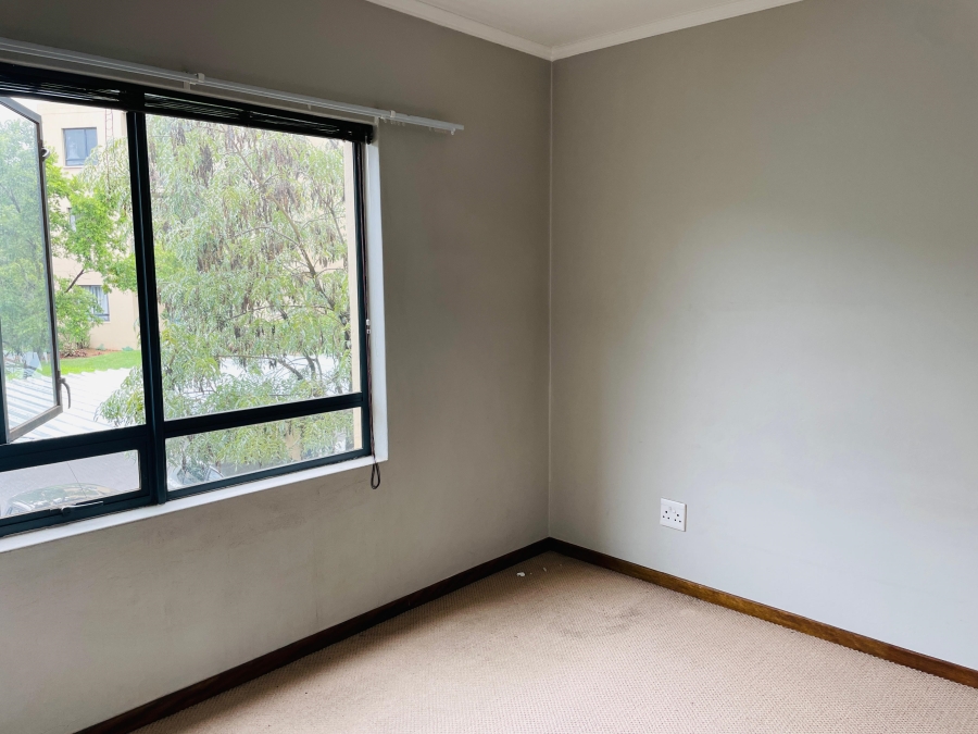 To Let 2 Bedroom Property for Rent in Jackal Creek Golf Estate Gauteng