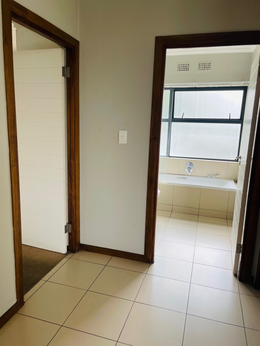 To Let 2 Bedroom Property for Rent in Jackal Creek Golf Estate Gauteng