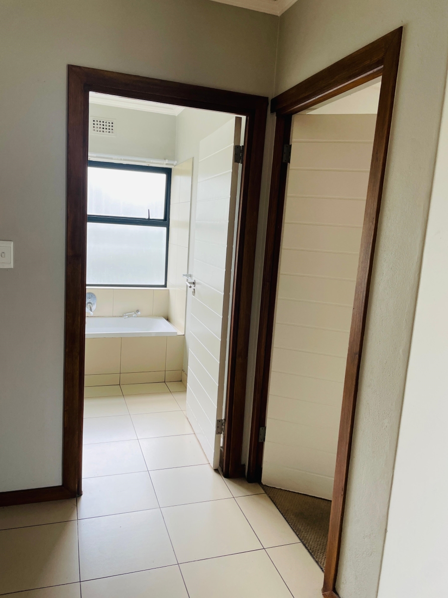 To Let 2 Bedroom Property for Rent in Jackal Creek Golf Estate Gauteng