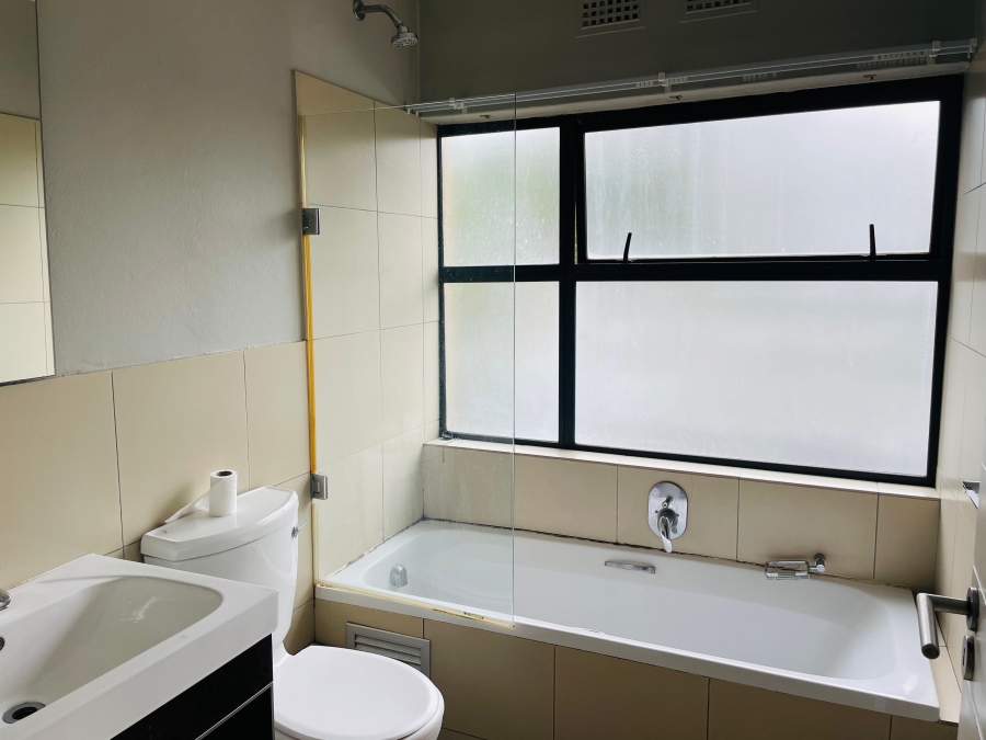 To Let 2 Bedroom Property for Rent in Jackal Creek Golf Estate Gauteng