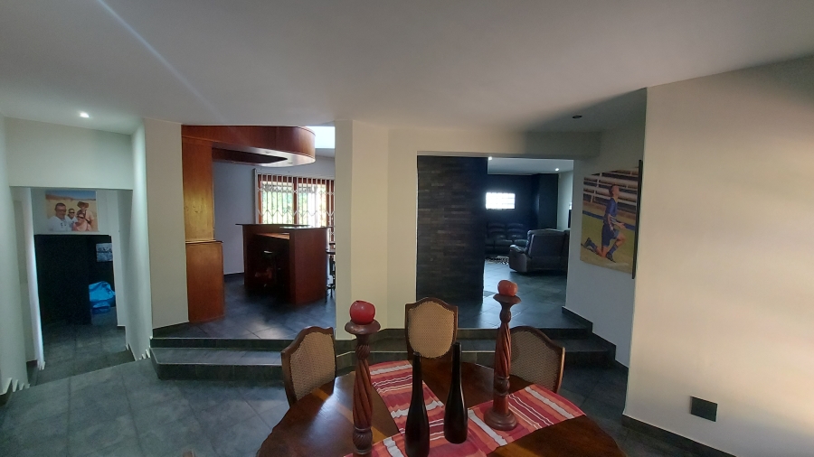 4 Bedroom Property for Sale in Waterkloof Ridge Gauteng