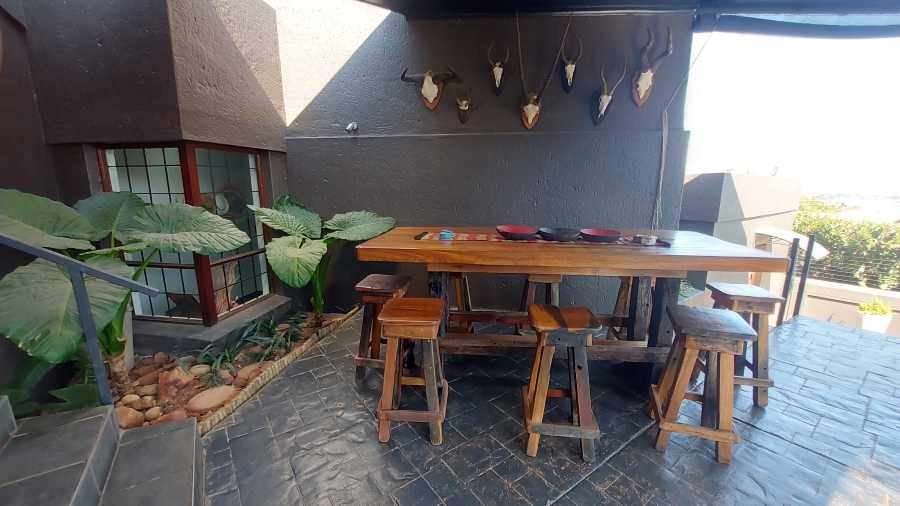 4 Bedroom Property for Sale in Waterkloof Ridge Gauteng