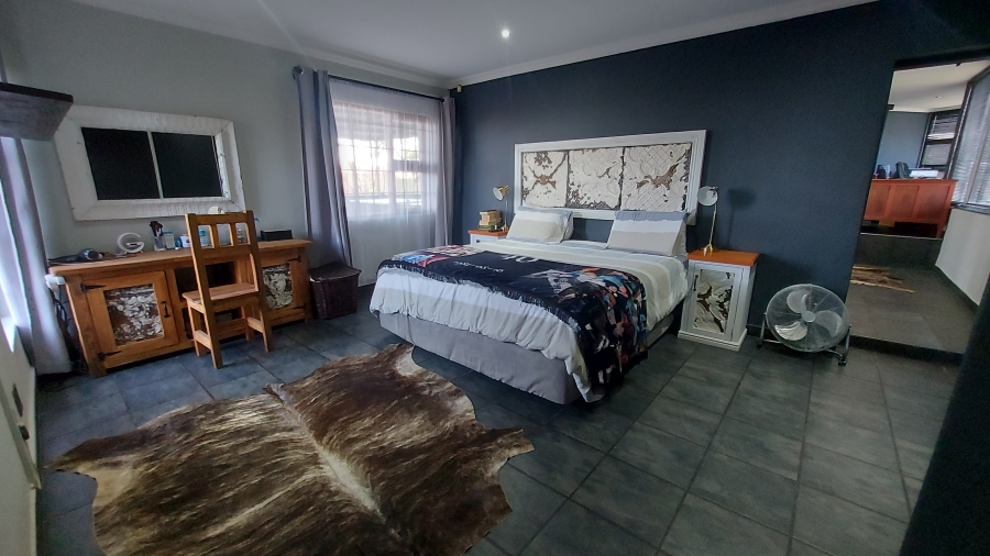 4 Bedroom Property for Sale in Waterkloof Ridge Gauteng