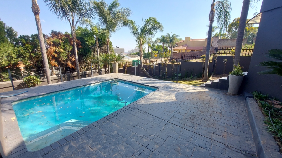 4 Bedroom Property for Sale in Waterkloof Ridge Gauteng