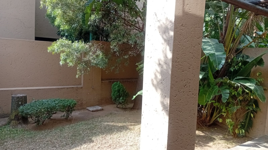 To Let 2 Bedroom Property for Rent in Sunninghill Gauteng