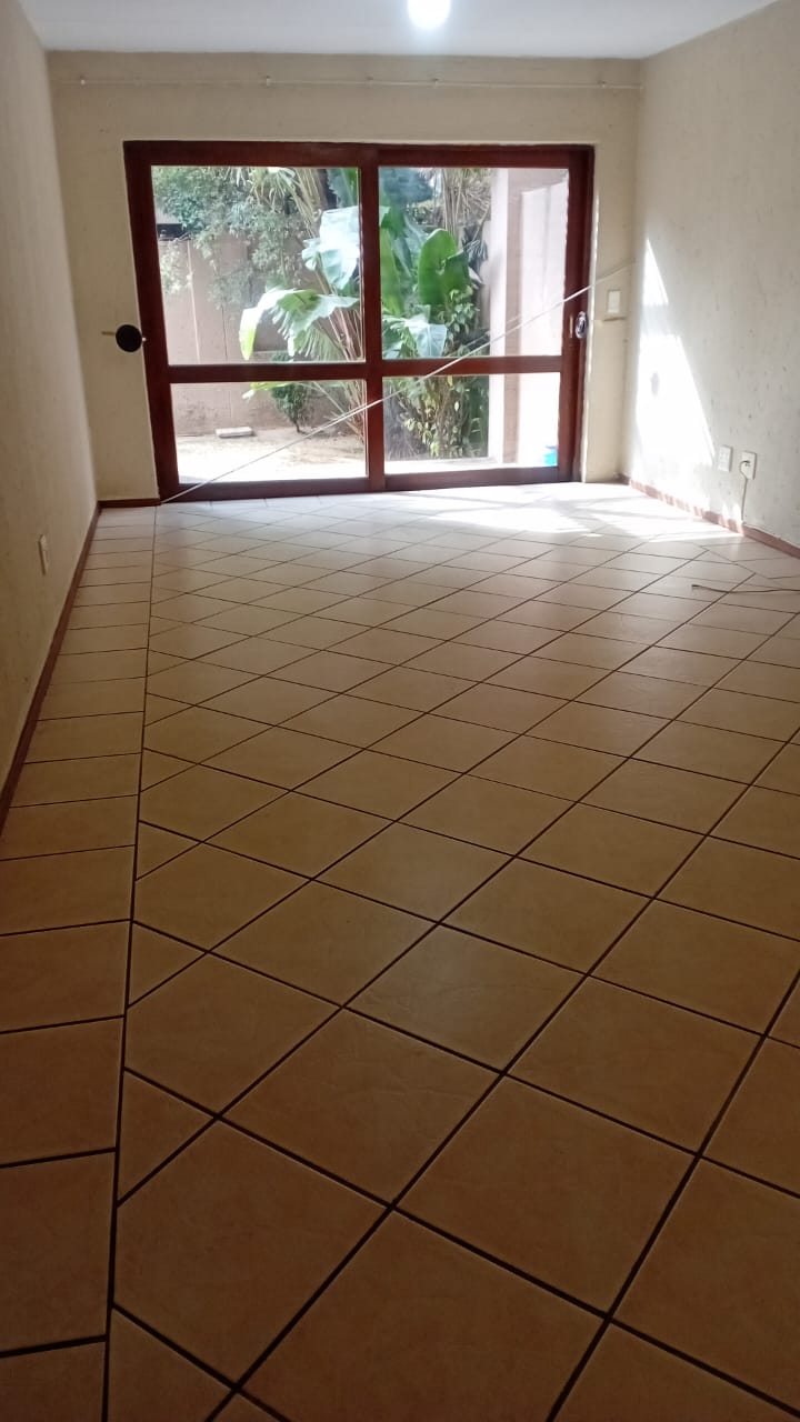 To Let 2 Bedroom Property for Rent in Sunninghill Gauteng