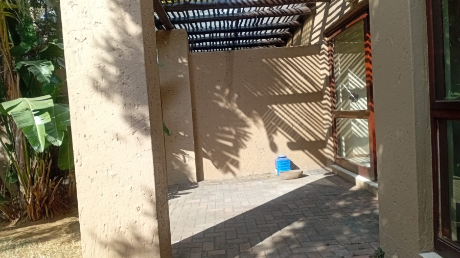 To Let 2 Bedroom Property for Rent in Sunninghill Gauteng