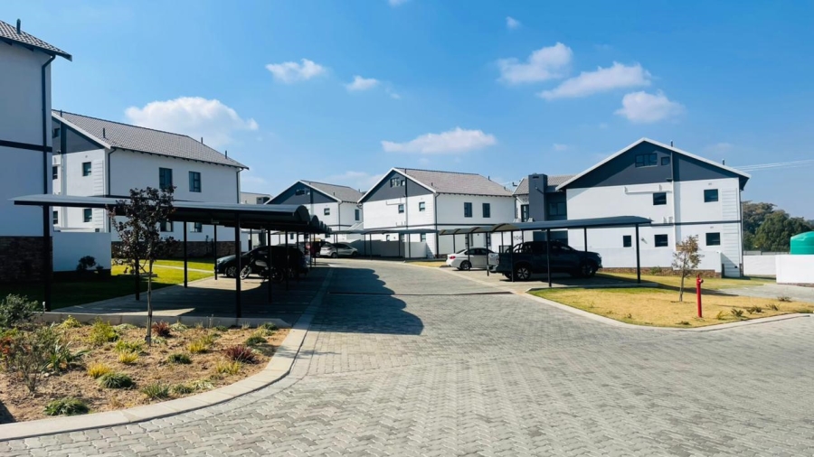 To Let 3 Bedroom Property for Rent in Glen Austin Gauteng