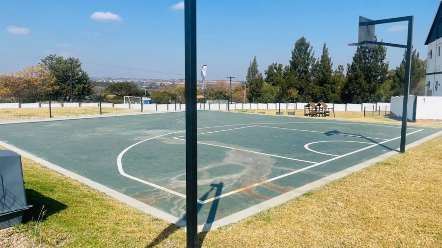 To Let 3 Bedroom Property for Rent in Glen Austin Gauteng