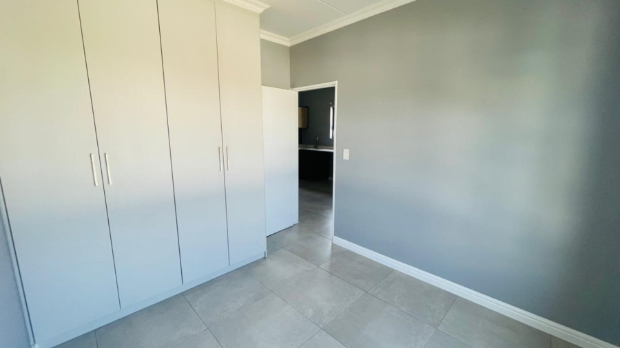 To Let 3 Bedroom Property for Rent in Glen Austin Gauteng