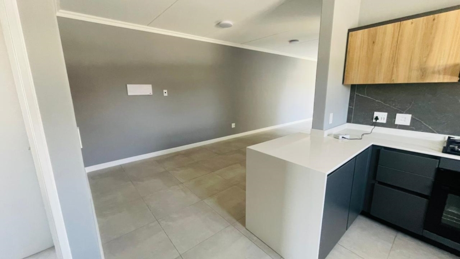 To Let 3 Bedroom Property for Rent in Glen Austin Gauteng