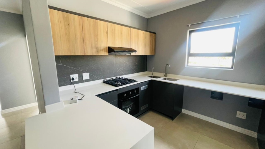 To Let 3 Bedroom Property for Rent in Glen Austin Gauteng