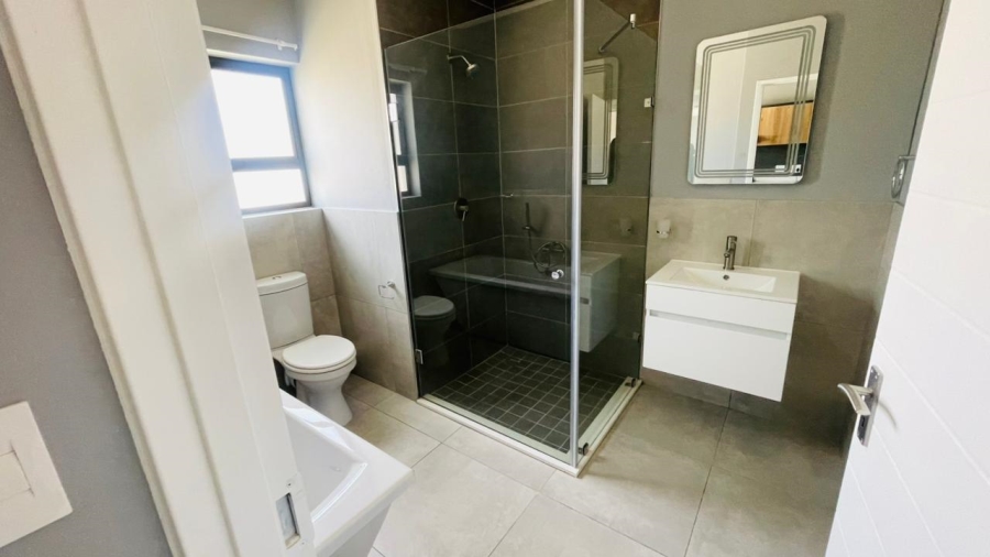 To Let 3 Bedroom Property for Rent in Glen Austin Gauteng