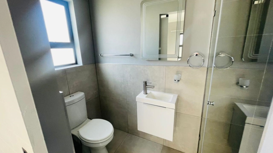 To Let 3 Bedroom Property for Rent in Glen Austin Gauteng