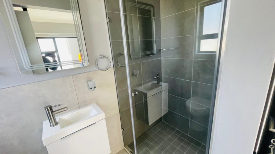 To Let 3 Bedroom Property for Rent in Glen Austin Gauteng