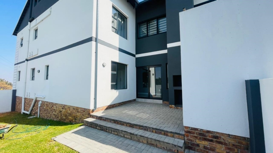 To Let 3 Bedroom Property for Rent in Glen Austin Gauteng