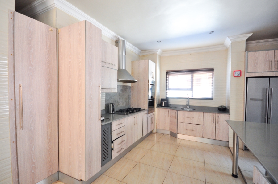 4 Bedroom Property for Sale in Equestria Gauteng