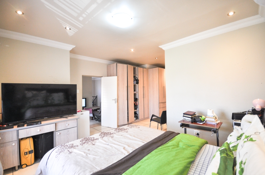 4 Bedroom Property for Sale in Equestria Gauteng