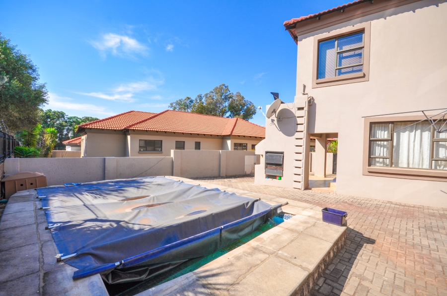 4 Bedroom Property for Sale in Equestria Gauteng