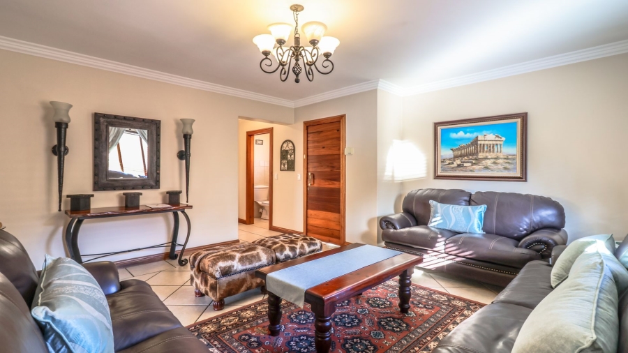 4 Bedroom Property for Sale in Tres Jolie Gauteng