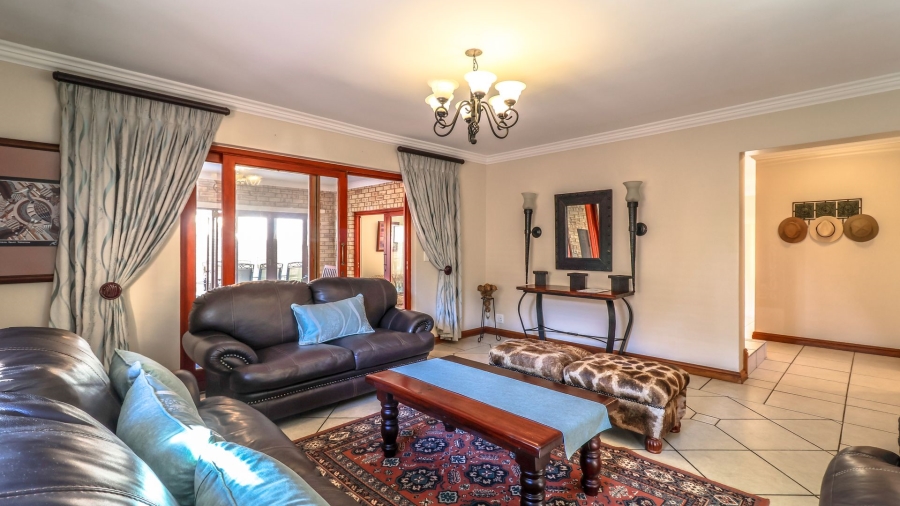 4 Bedroom Property for Sale in Tres Jolie Gauteng