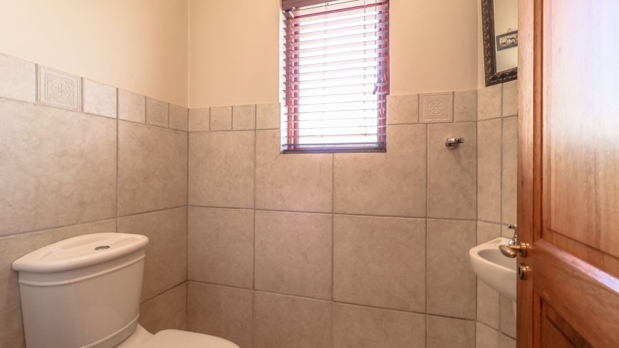 4 Bedroom Property for Sale in Tres Jolie Gauteng