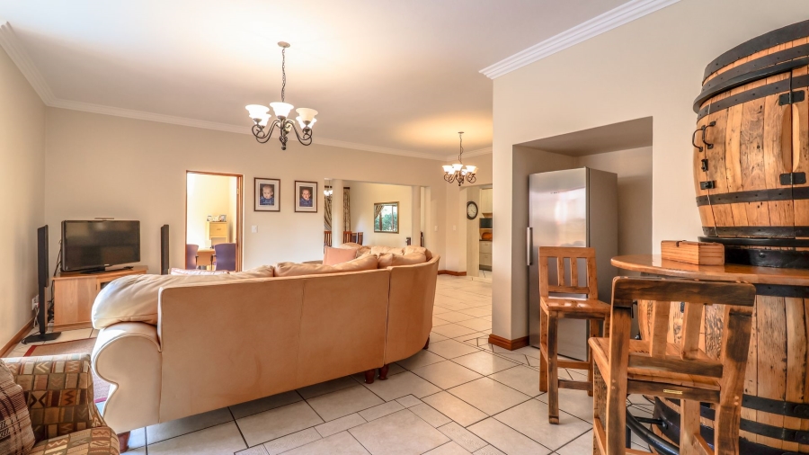 4 Bedroom Property for Sale in Tres Jolie Gauteng