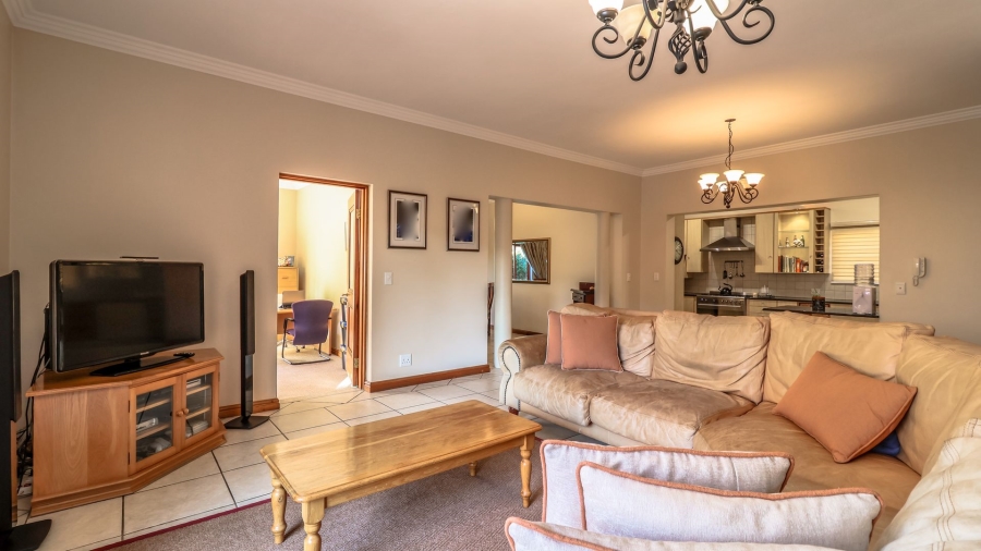 4 Bedroom Property for Sale in Tres Jolie Gauteng
