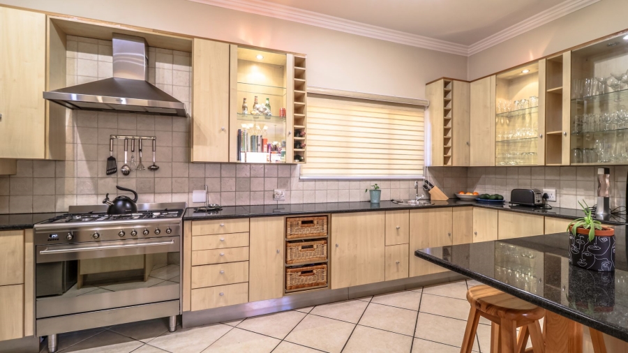 4 Bedroom Property for Sale in Tres Jolie Gauteng
