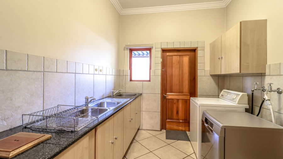 4 Bedroom Property for Sale in Tres Jolie Gauteng